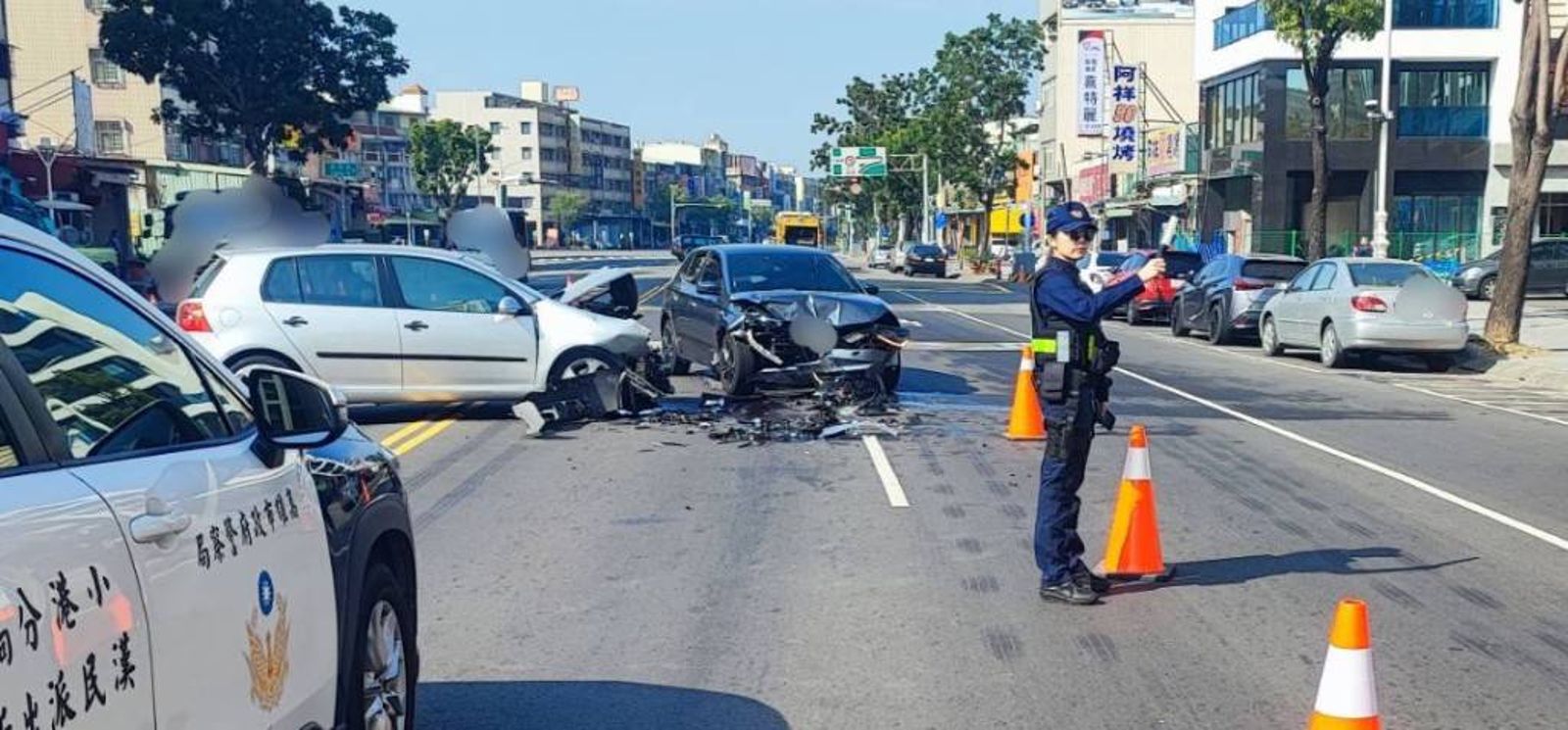 恐怖!小港男開車突斷片 逆向對衝連撞2車現場曝