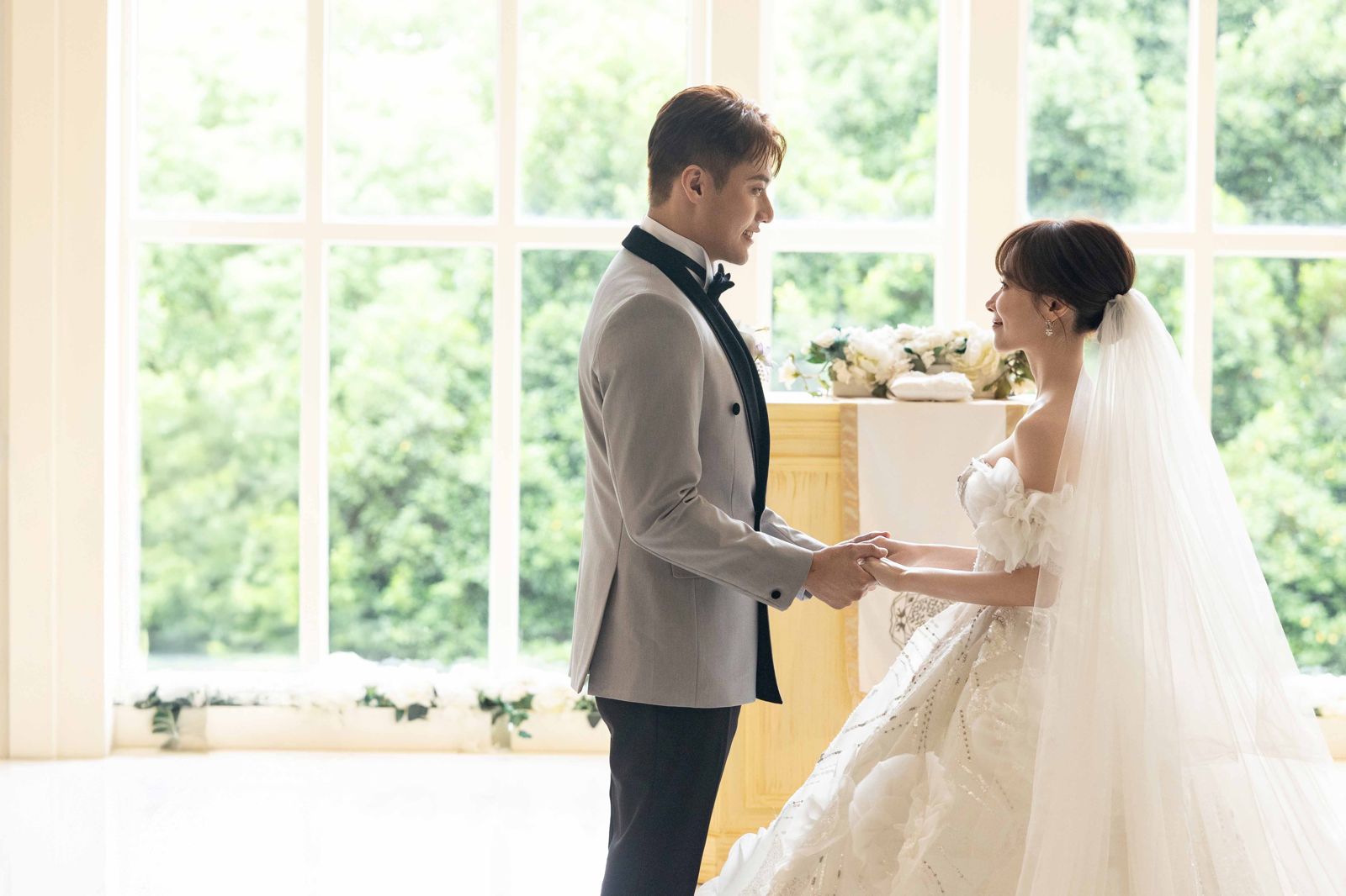張睿家、黃安若愛情長跑13年,終於公開舉行婚禮。LinLi Boutique提供