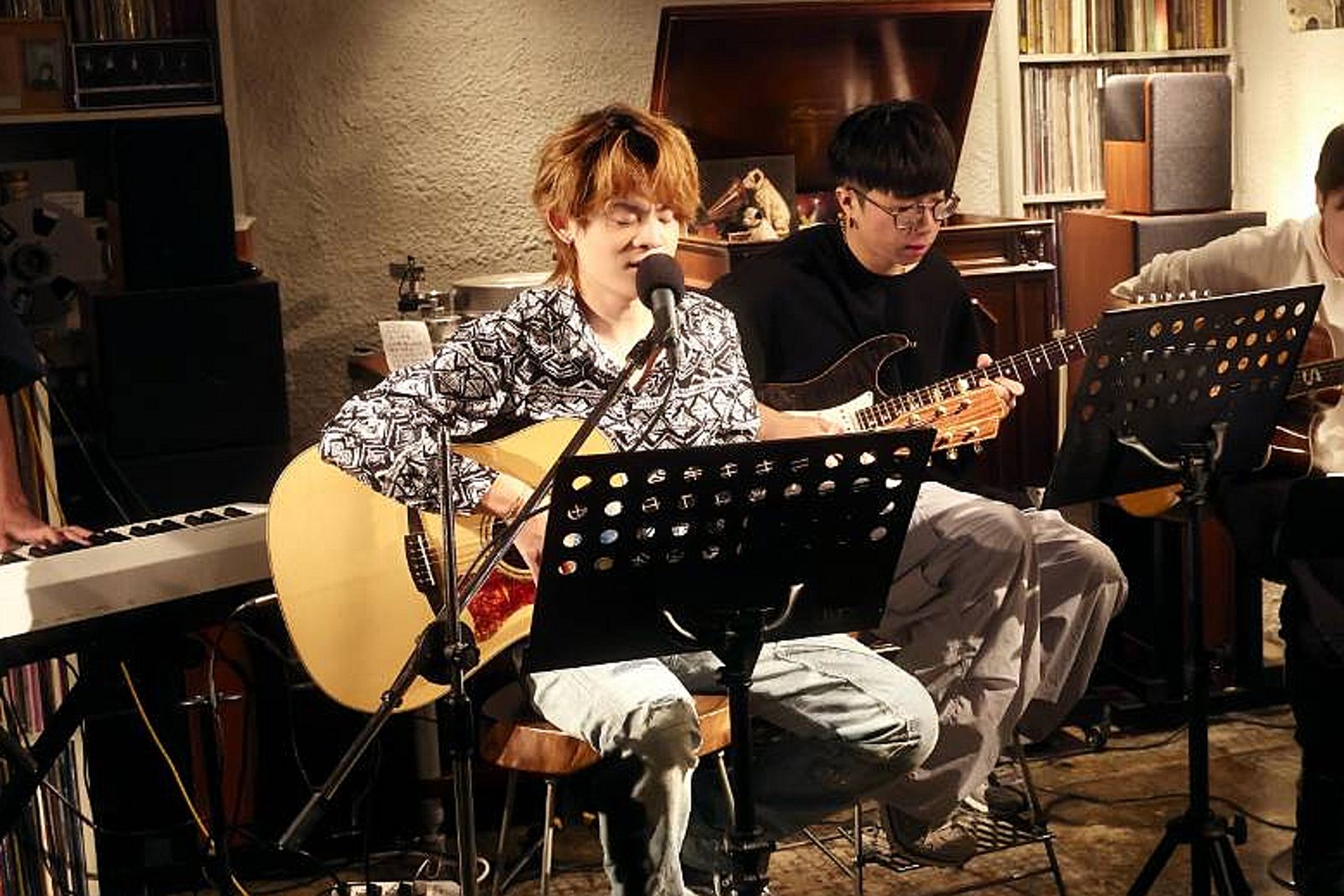 周治平公開「徒孫情」　吳胤呈壓力大到失眠頻冒痘