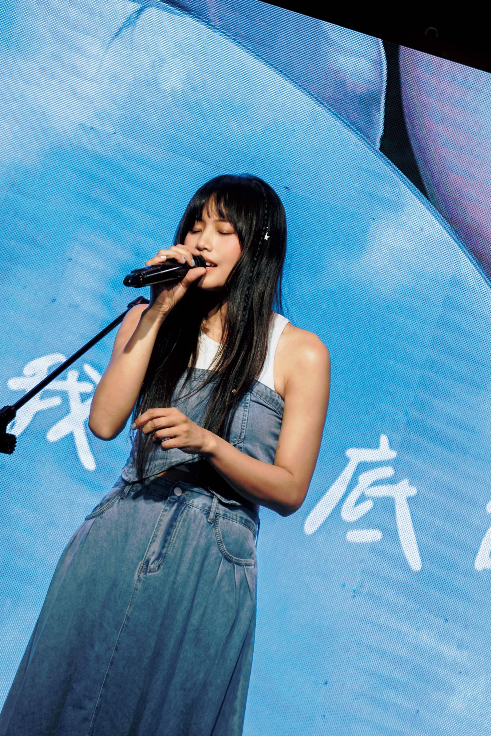 吳汶芳18日在後台咖啡開唱。理響音樂提供