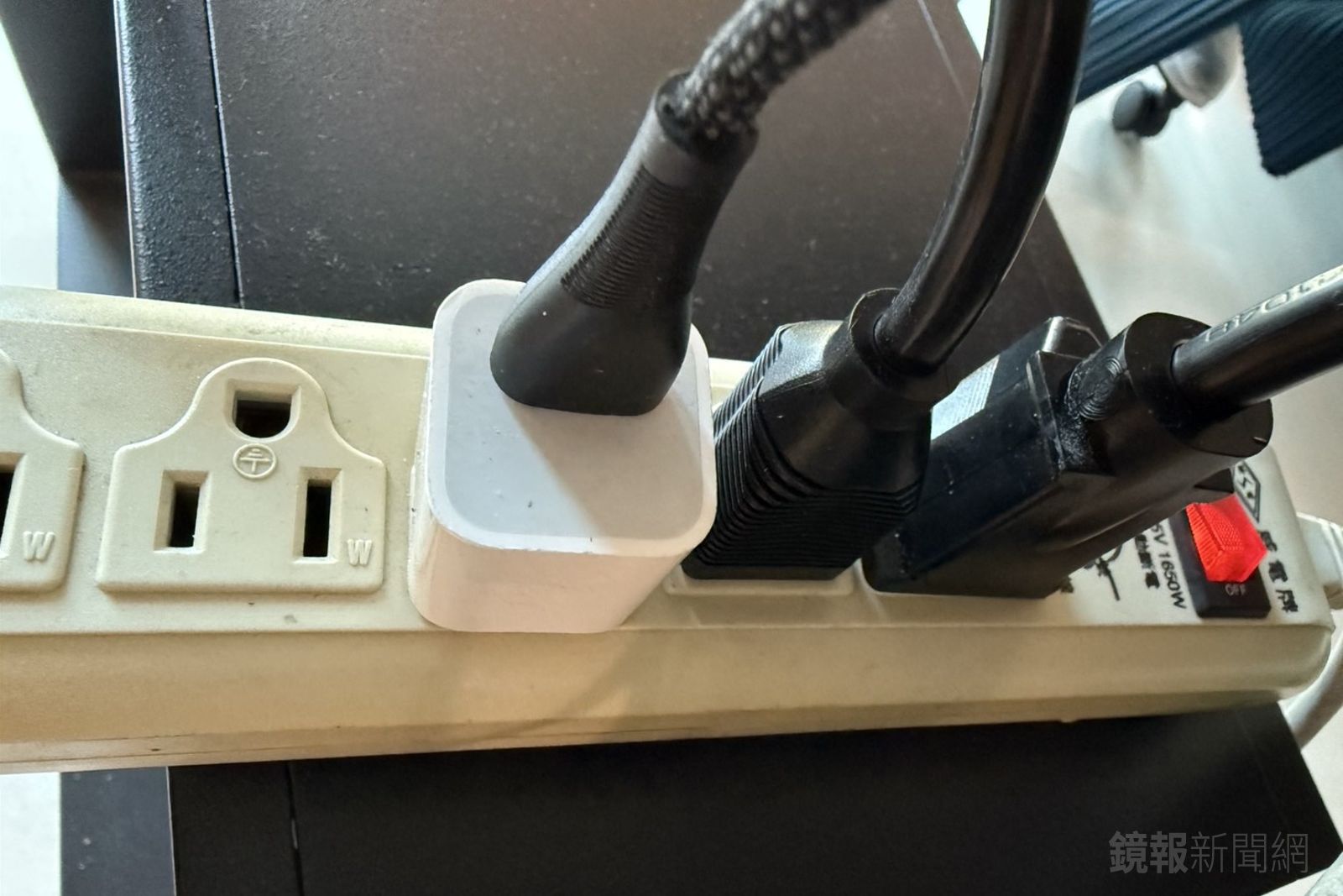 用延長線「2危險行為」要小心！電線飆破100度　消防員：是和死神拔河