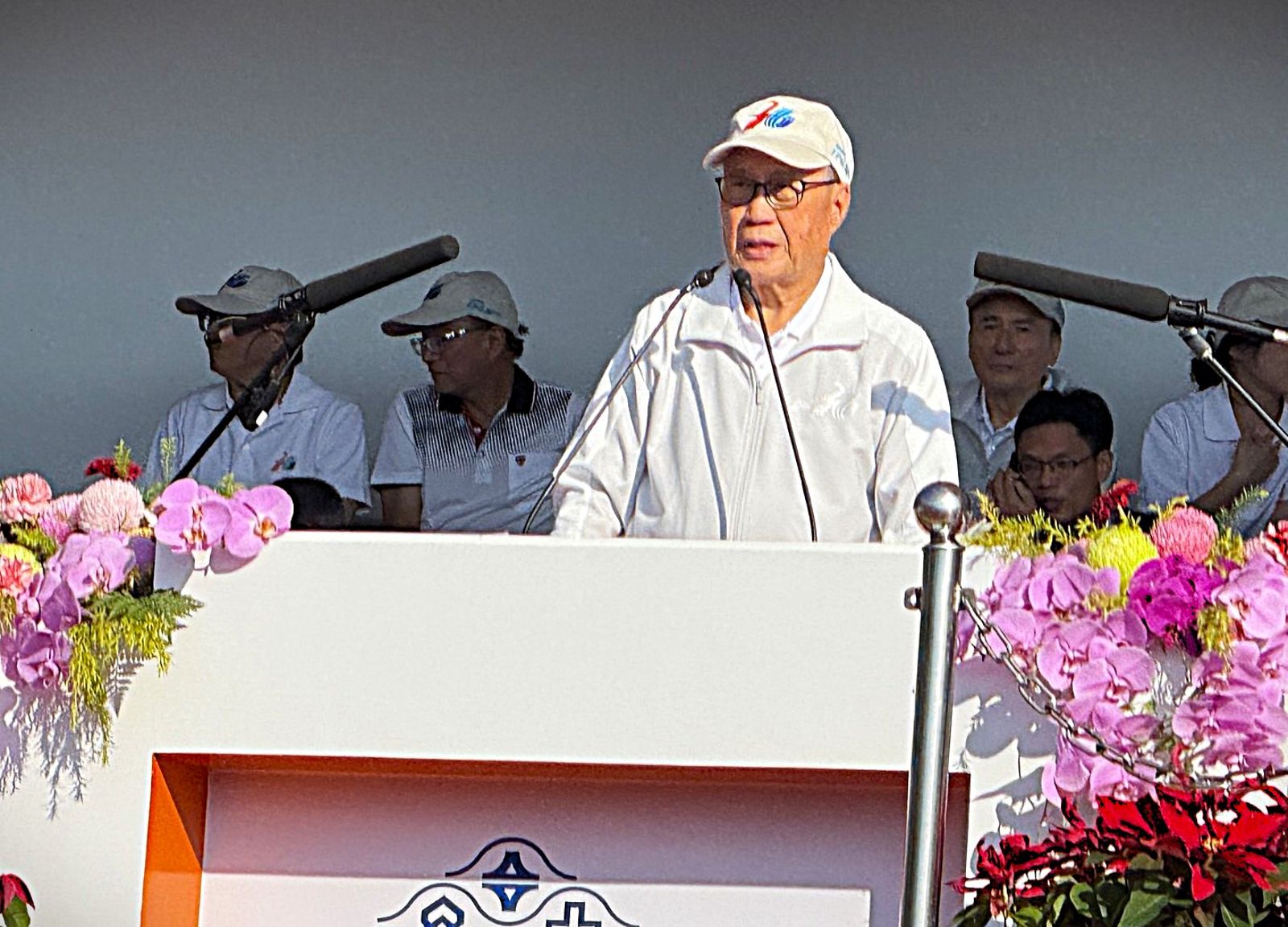 台塑運動會人人穿「寶特瓶衣」　吳嘉昭：轉型獲利是競爭力重點