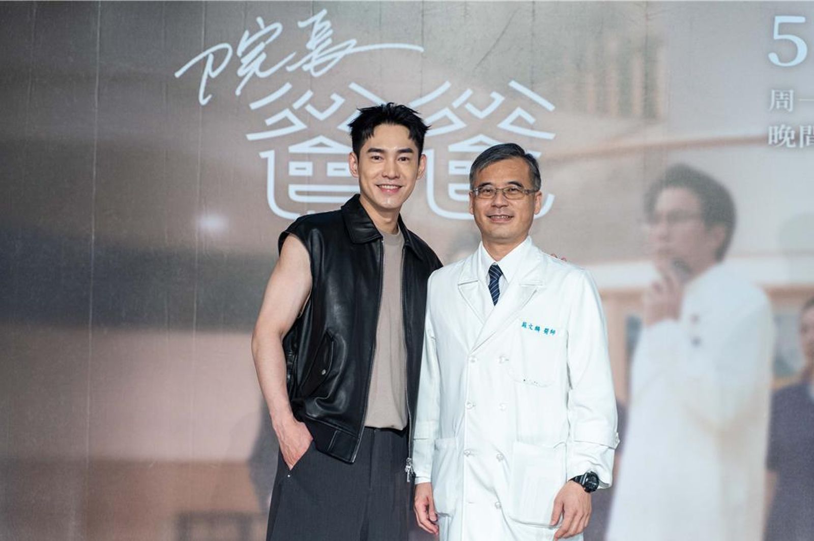 張書豪與歐陽妮妮一家三口定居杭州　提起兒子竟淚灑現場