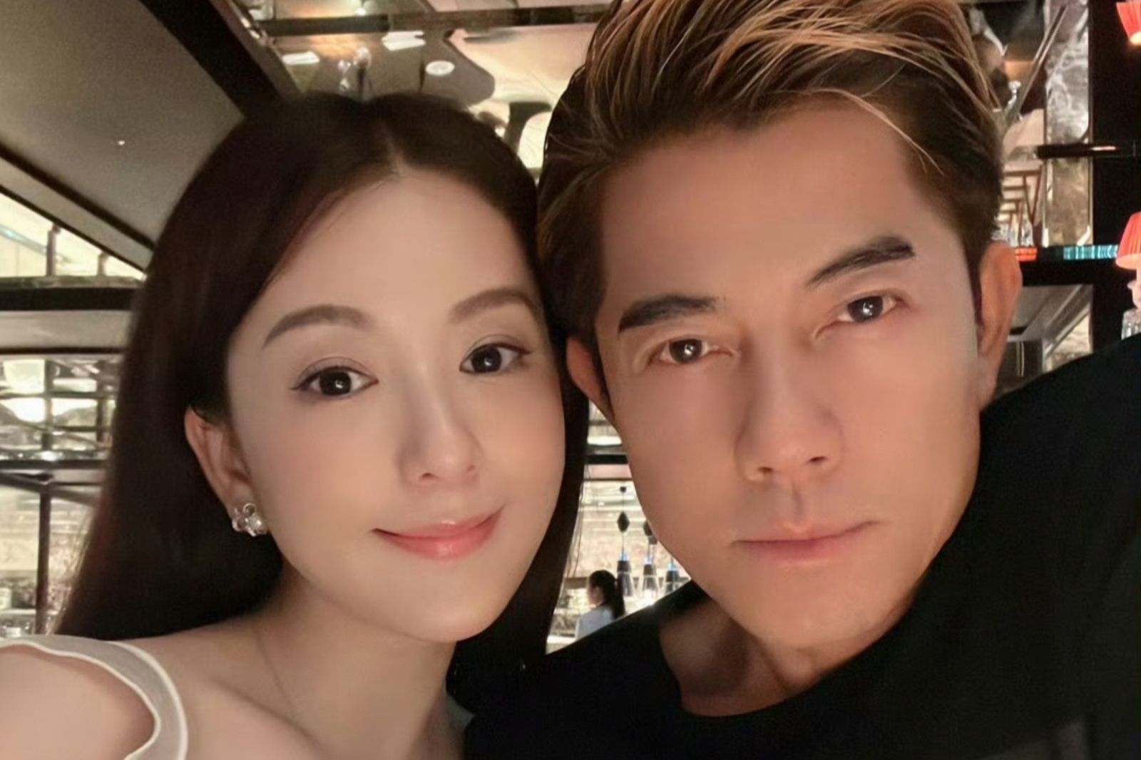 郭富城與方媛的22歲「父女戀」被認為是這一波男藝人愛小網紅的起始。翻攝方媛微博