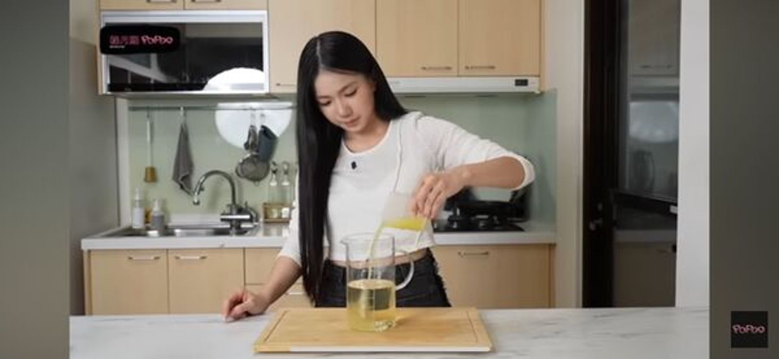 家寧自製檸檬綠茶。翻攝秘月期POPOO YT頻道