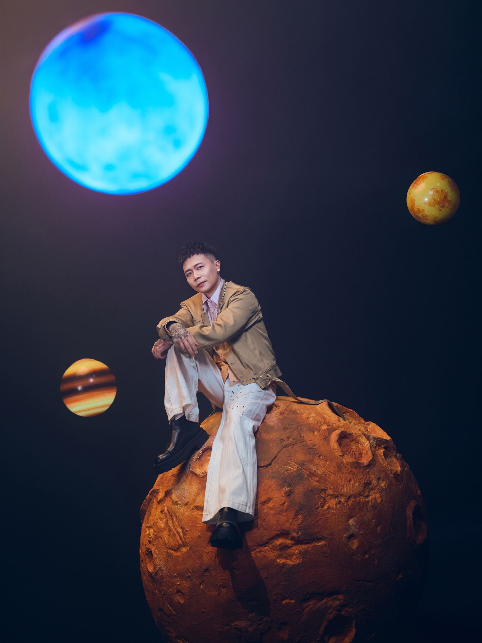 蕭秉治日前拍攝新歌〈恆星〉MV。相信音樂提供