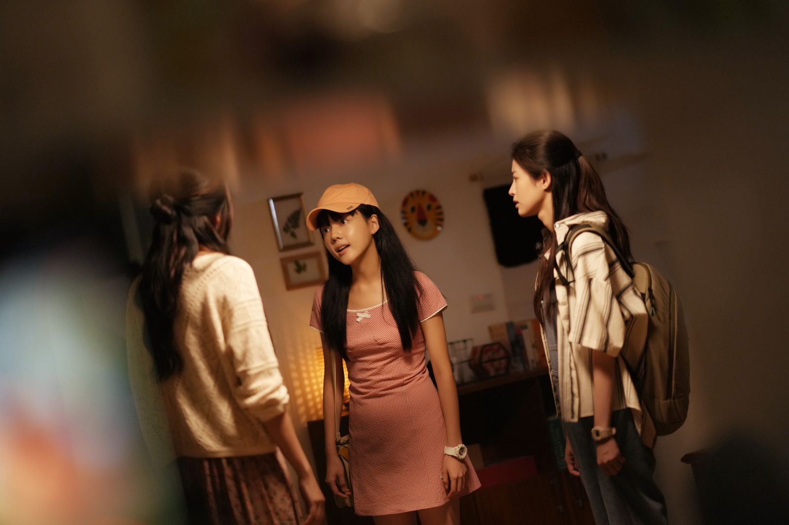 《看看你有多愛我》楊謹華（左起）、林思廷和詹子萱母女關係緊繃。Hami Video提供