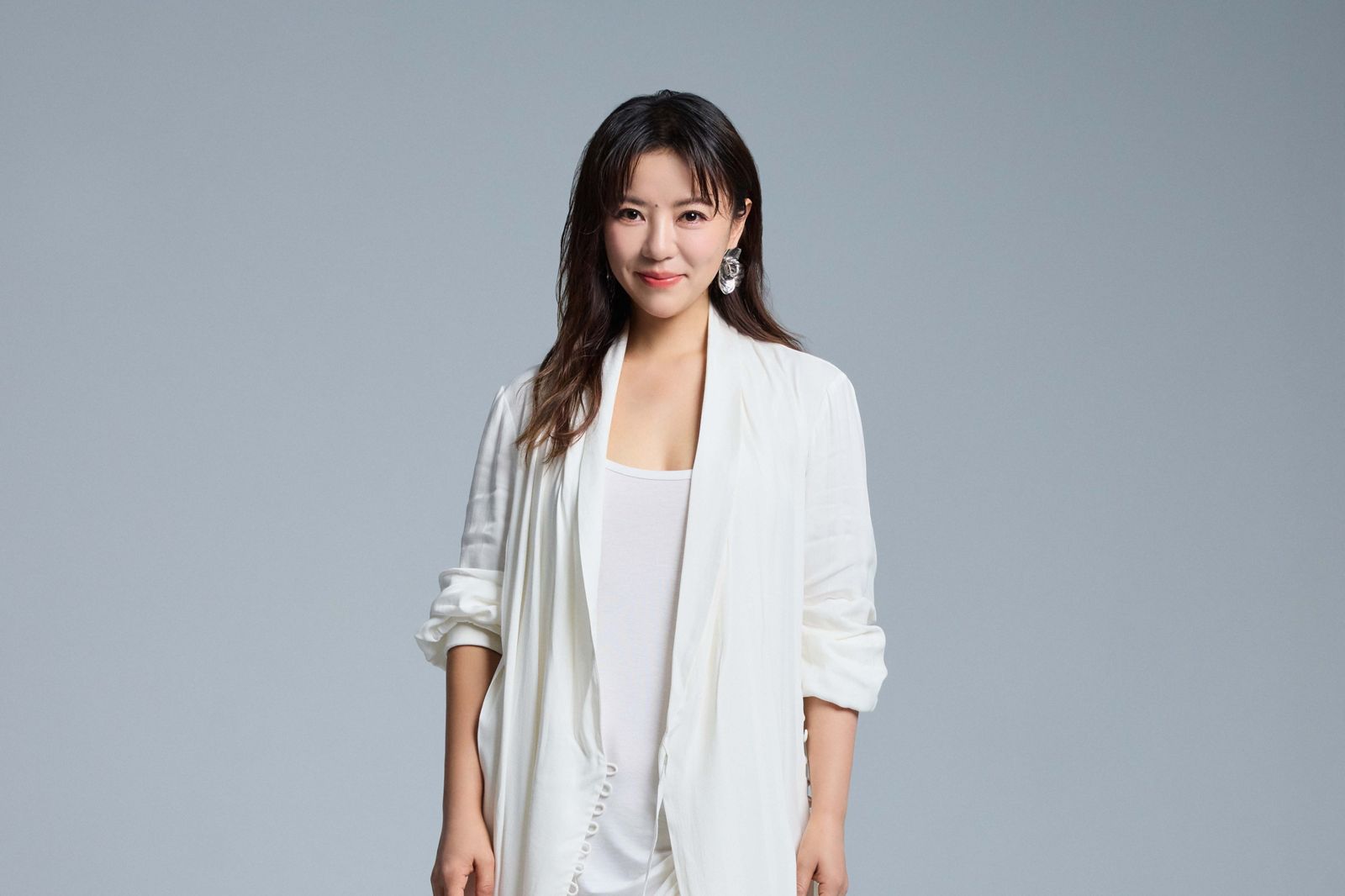 夢見完售成真　丁噹10年回歸小巨蛋　《夜遊》飛天遁地唱兩晚