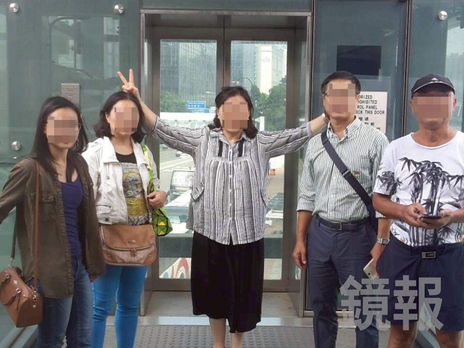 獨家／8億人瑞「閃婚」內幕曝！女看護「一家3口」寄生王家　坐擁7蛋黃房翻身包租婆