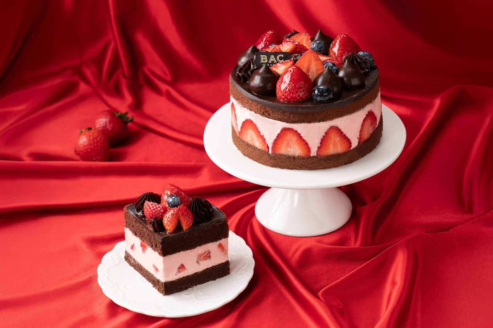 草莓控手刀吃起來！BAC冬季限定草莓巧克力蛋糕12／5限量開賣