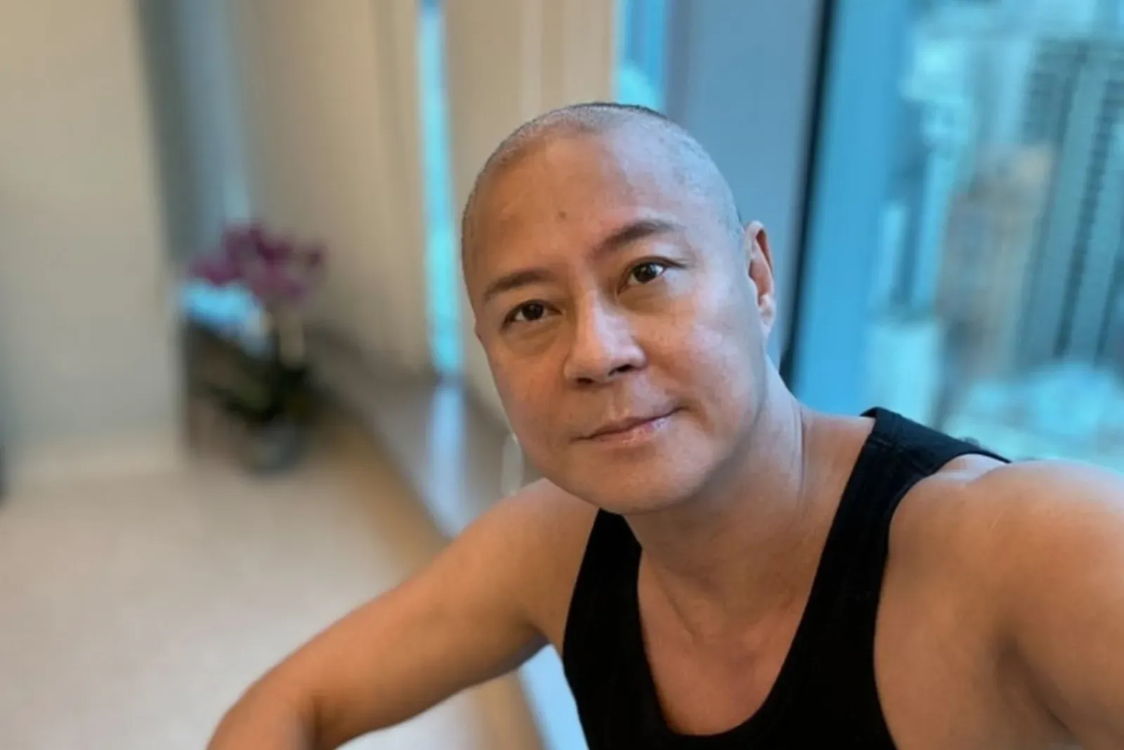 蔡一傑2年前罹患惡性腦瘤,接受開腦手術切除腫瘤,令許多歌迷相當擔心。翻攝djremus_choy IG