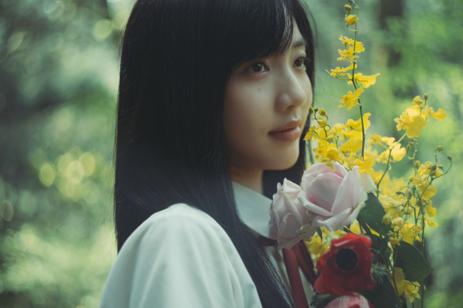 幻藍小熊采甄平日模樣清新可人,首次演出電影《濕身》變成「學姐女鬼」。圖/有余企劃製作有限公司