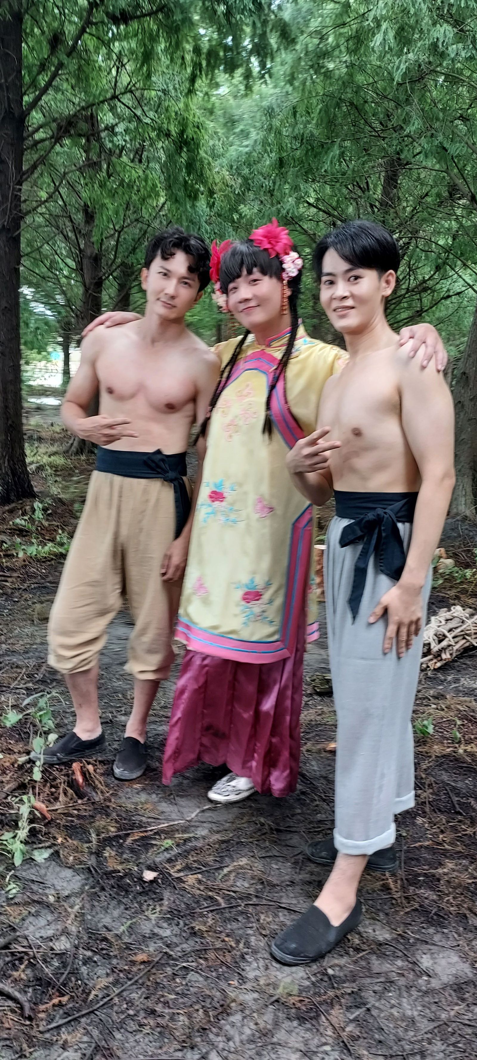 李威鴻(左起)、阿翰 、陳星。三立提供