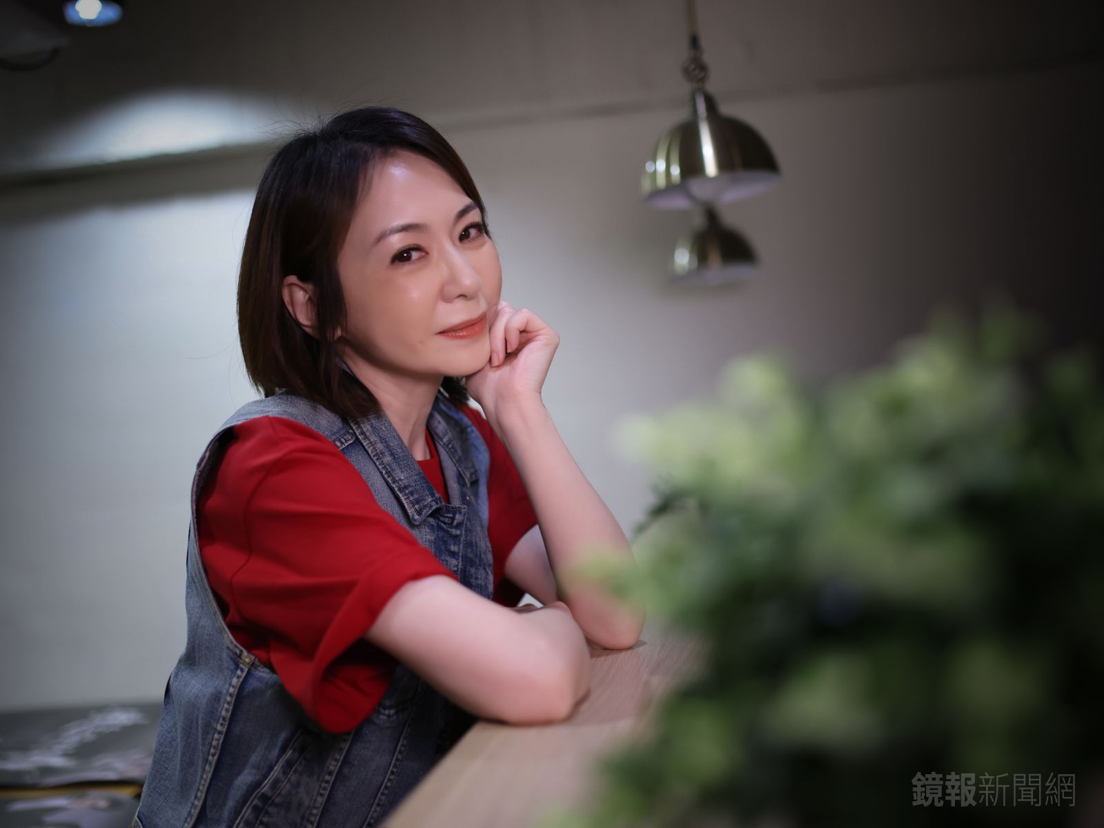 潘儀君在《搜查瑠公圳》中飾演張世與朱軒洋父子間的潤滑劑。劉耀勻攝