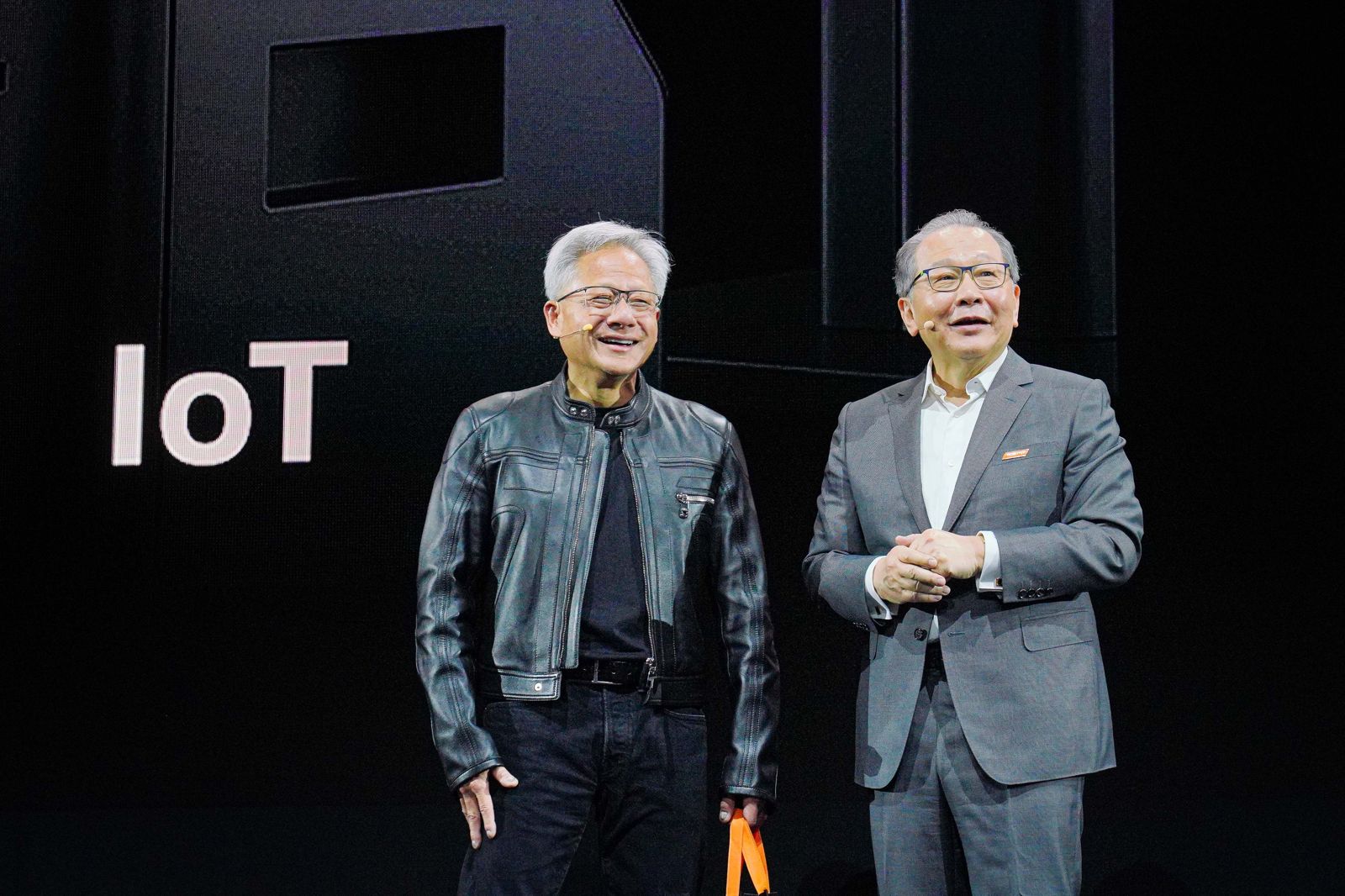 輝達夢幻NB受挫／輝達、聯發科聯軍　威脅蘋果高階筆電6成江山