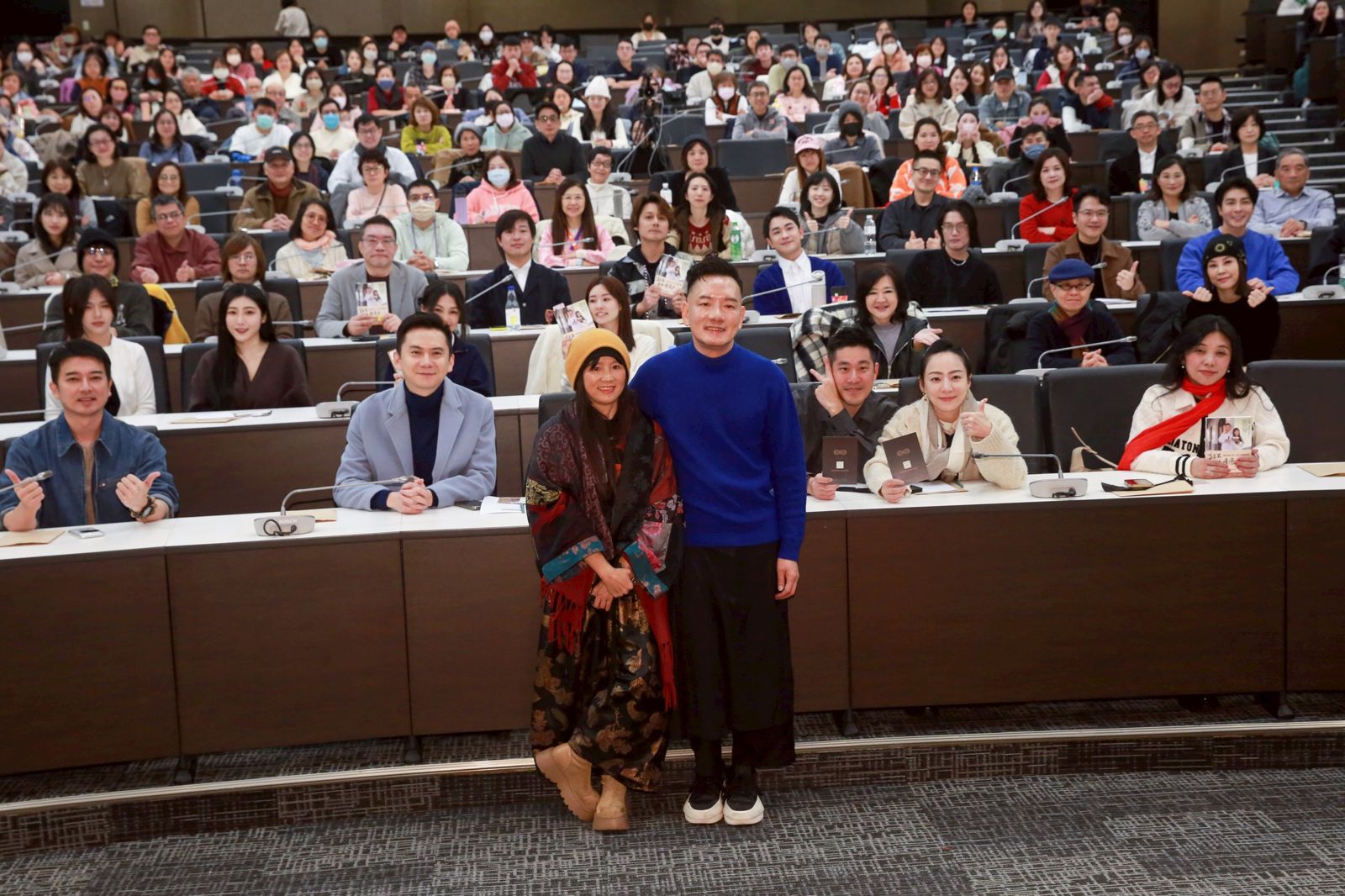 田定豐11日號召400多人共襄盛舉頌缽音樂會。李鍾泉攝