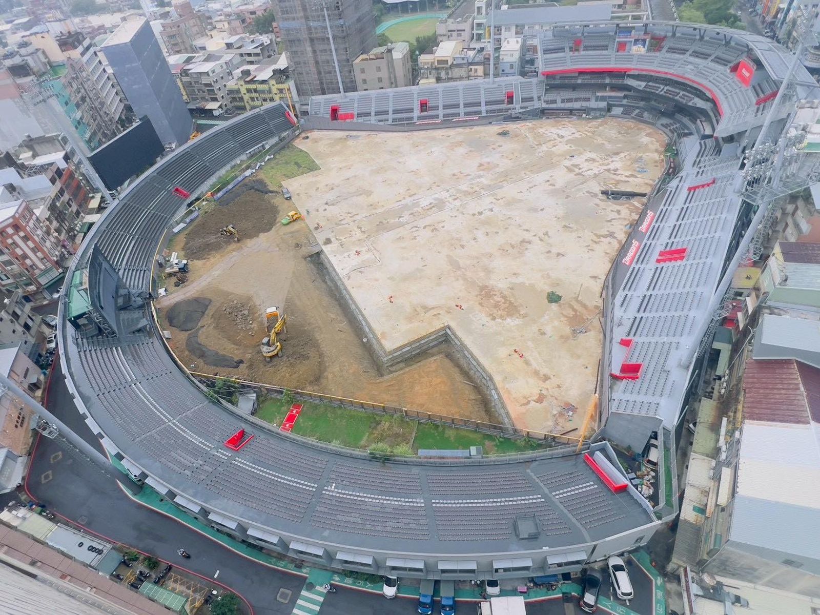 高虹安行政濫權 新竹棒球場付出慘痛代價