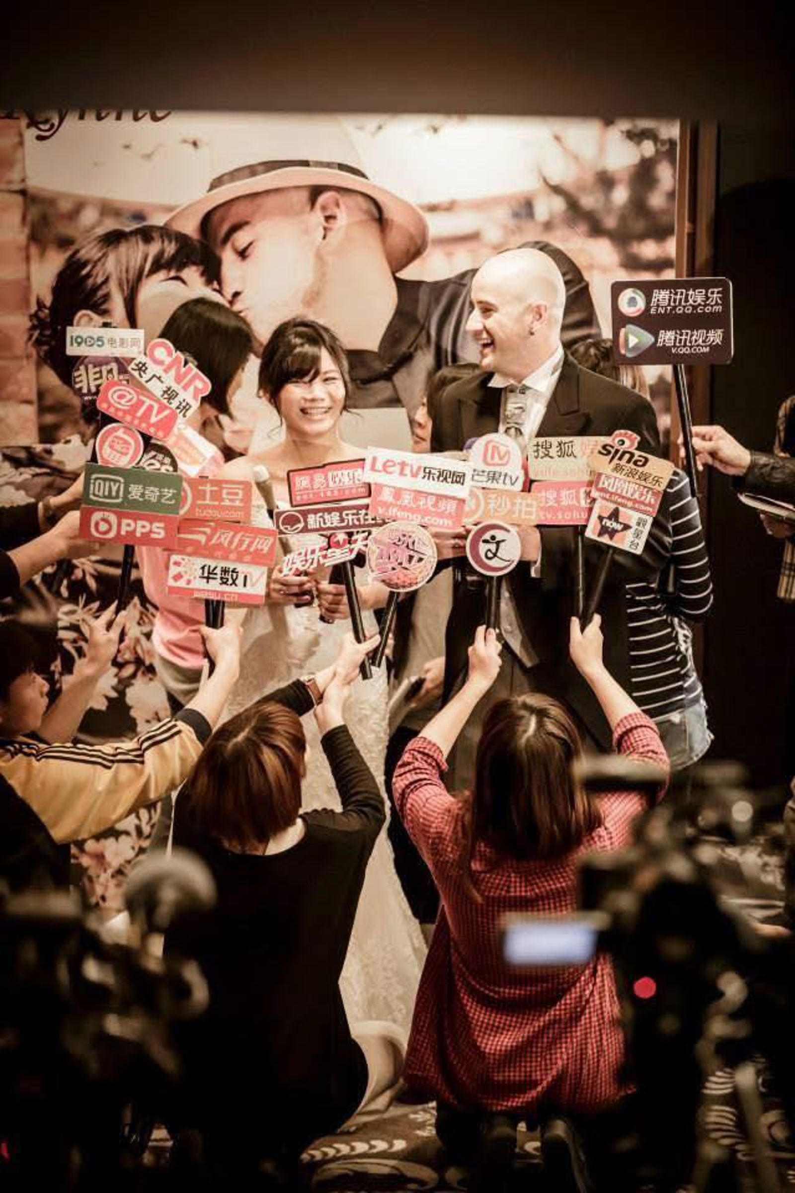 吳鳳開玩笑說見到大批媒體才意識到自己很紅。翻攝吳鳳臉書