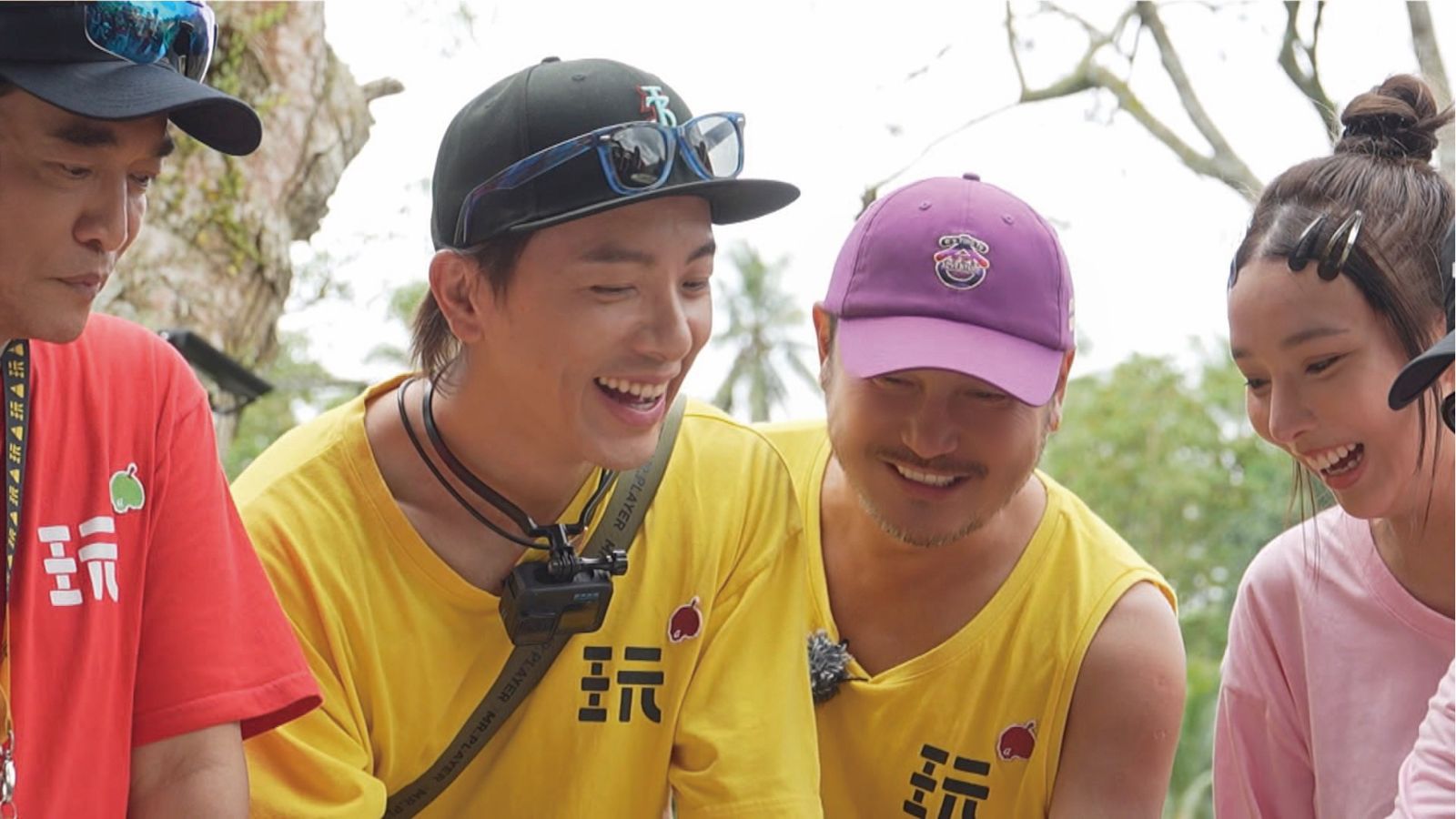 坤達(左2)、KID組坤野夫妻組戰力超強。綜藝玩很大提供