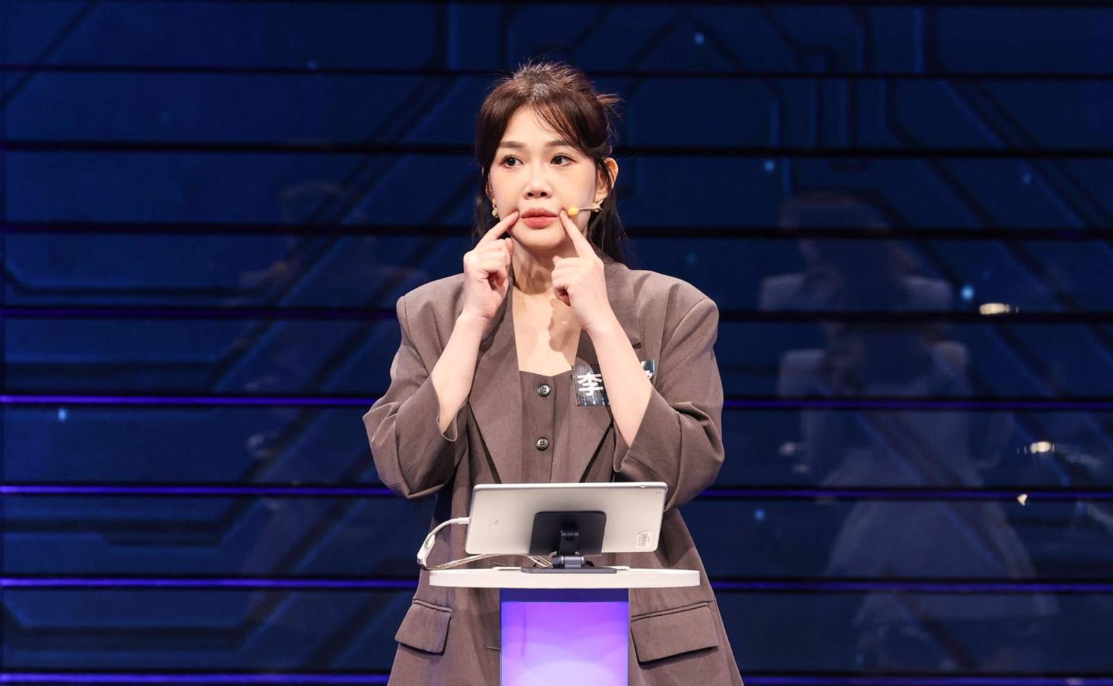 李佳豫錄影示範「嘴唇不動」練說話!哈林「1舉動」秒惹怒她