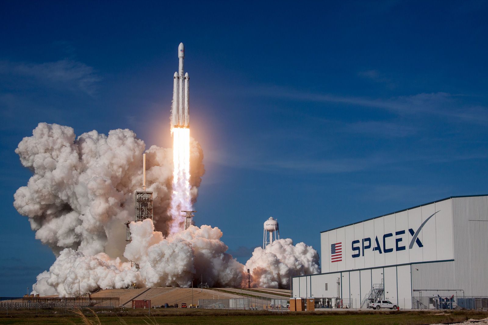 宇宙級IPO來了!SpaceX最快周三遞件6/12掛牌 史上最大上市案估值上看2兆美元
