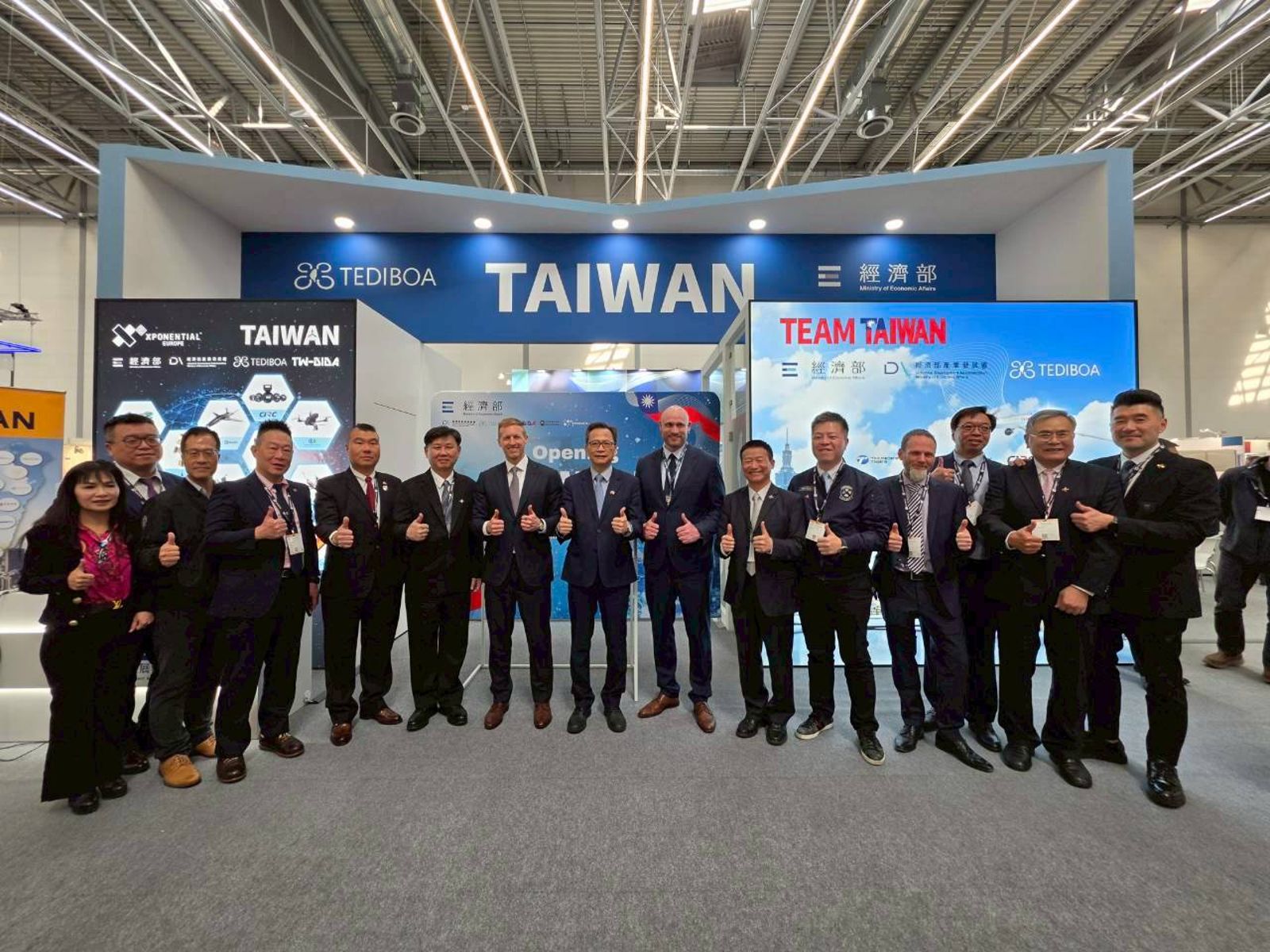 台灣無人機國家隊出征德國搶非紅單　漢翔秀反制系統敢飛襲就硬殺掉