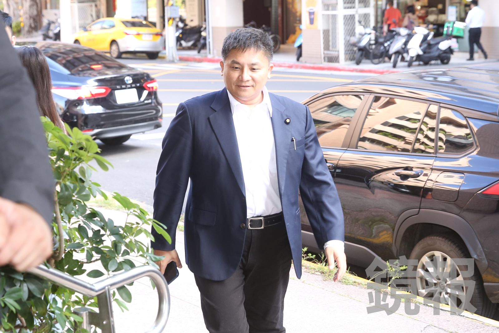 休假警支援蕭美琴交管遭撞！吳宗憲轟：為選舉把基層人員當什麼？