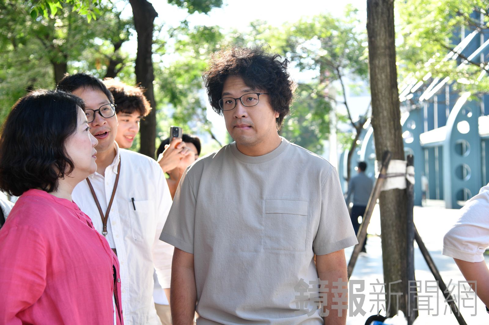 住家外驚見針孔偷拍！沈伯洋報警卻遭嗆「被害妄想」…怒PO證據反擊：這叫正常？