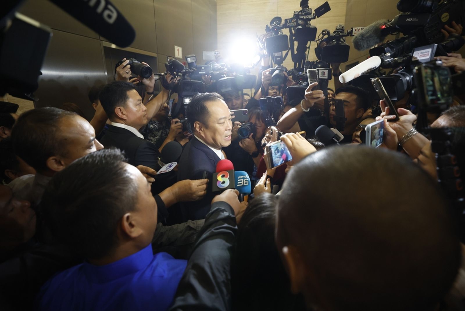 泰國政治的世代裂縫：「欽那瓦循環」的中止與「橘色政治」的前景