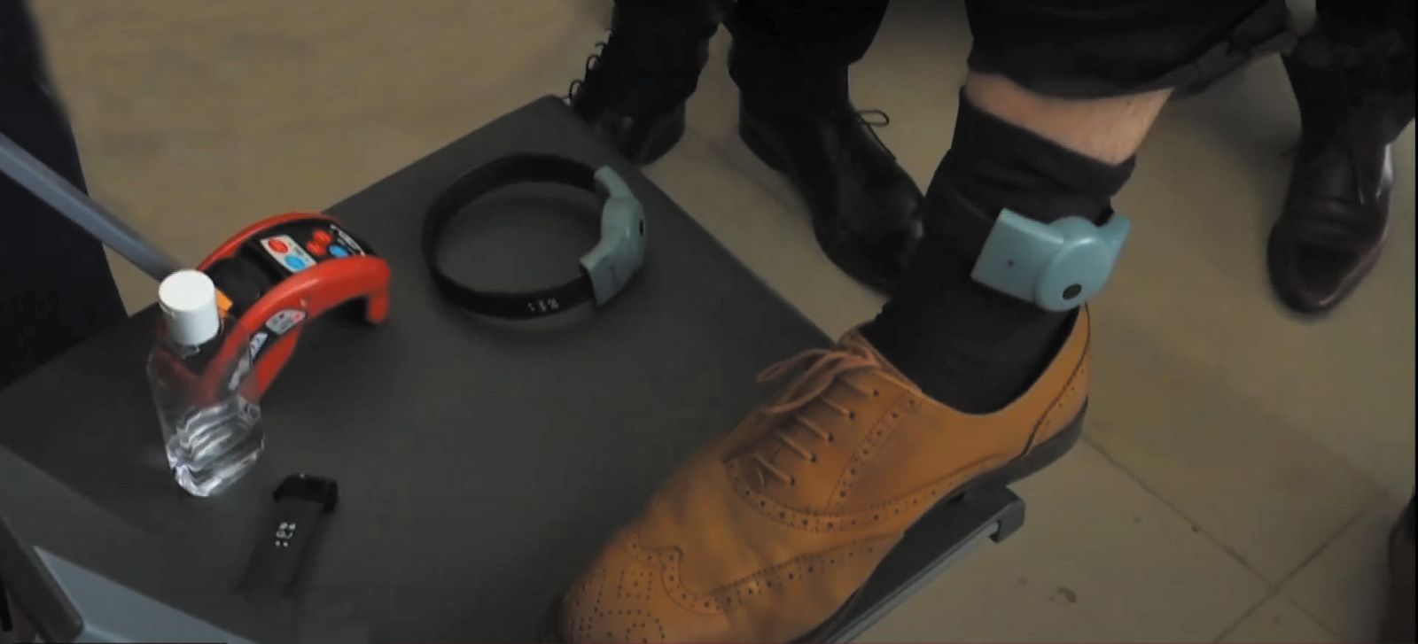 被害人也戴監控器！電子腳環控制家暴施暴者　最高檢建議「雙向定位示警」