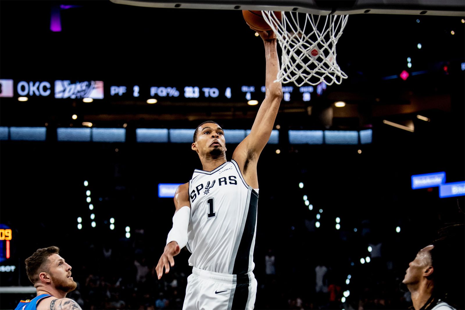不能只照體系打!NBA西決馬刺瀕淘汰 主帥對斑馬下令:第6戰必須強勢接管