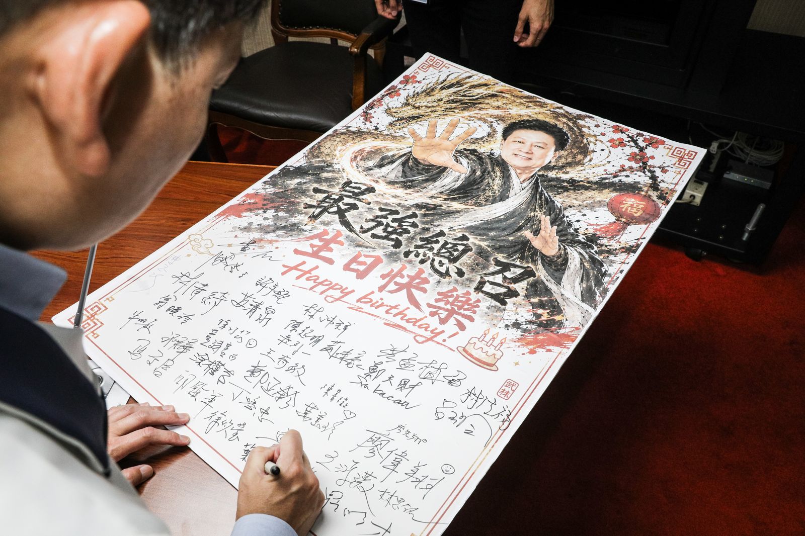 陳嘉宏專欄:只有傅崐萁──道歉還能這麼凶