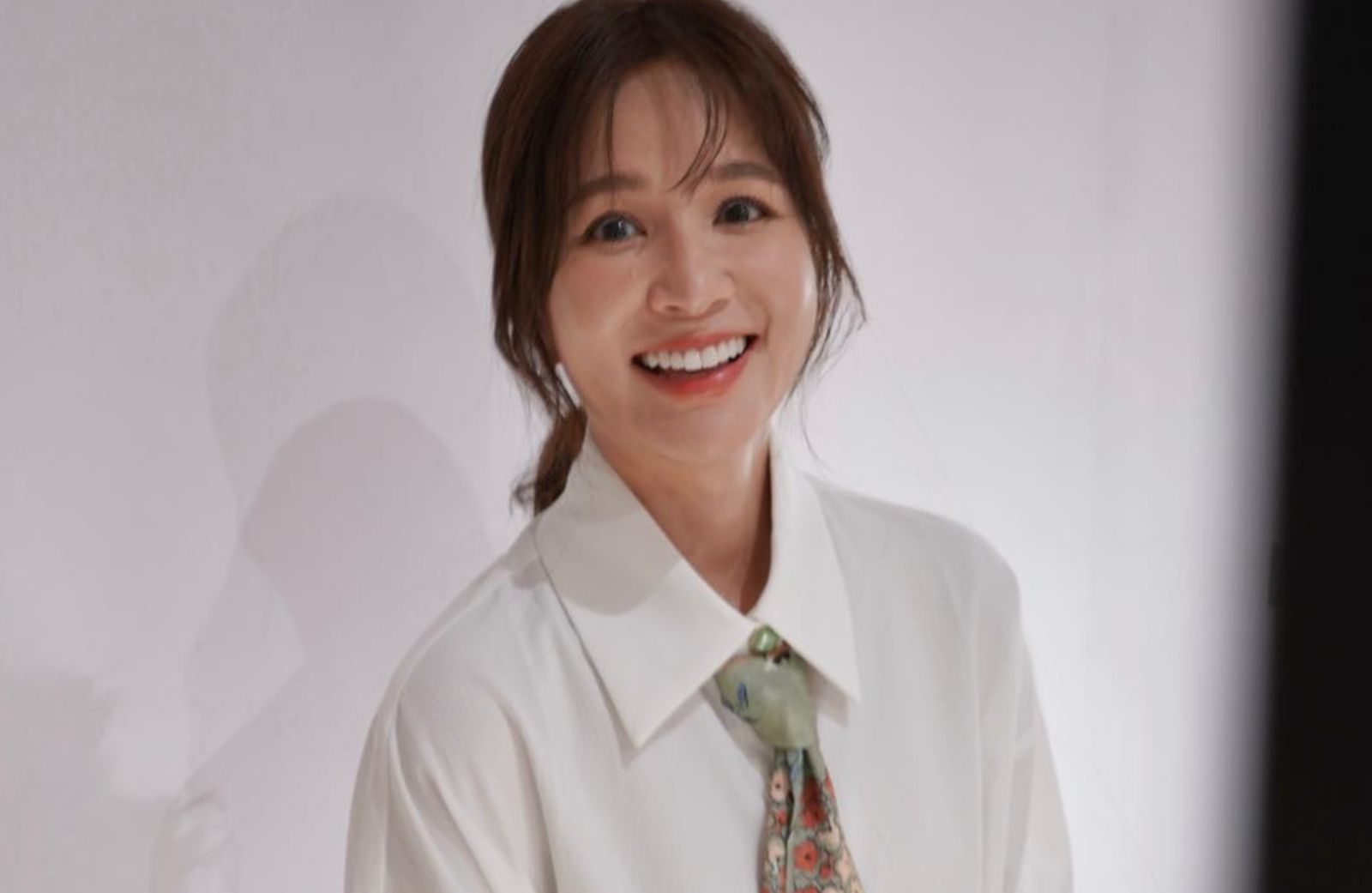 吳怡霈糾結買iPhone 17！見股利入帳20萬　立刻手刀下單