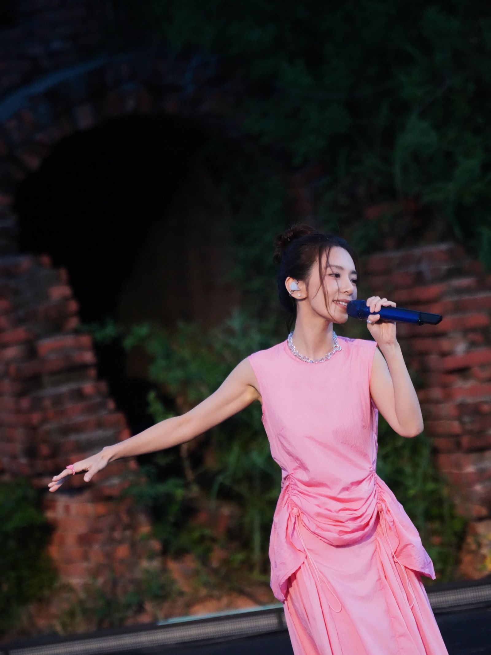 田馥甄日前在屏東恆春聯福磚窯開唱。何樂音樂提供