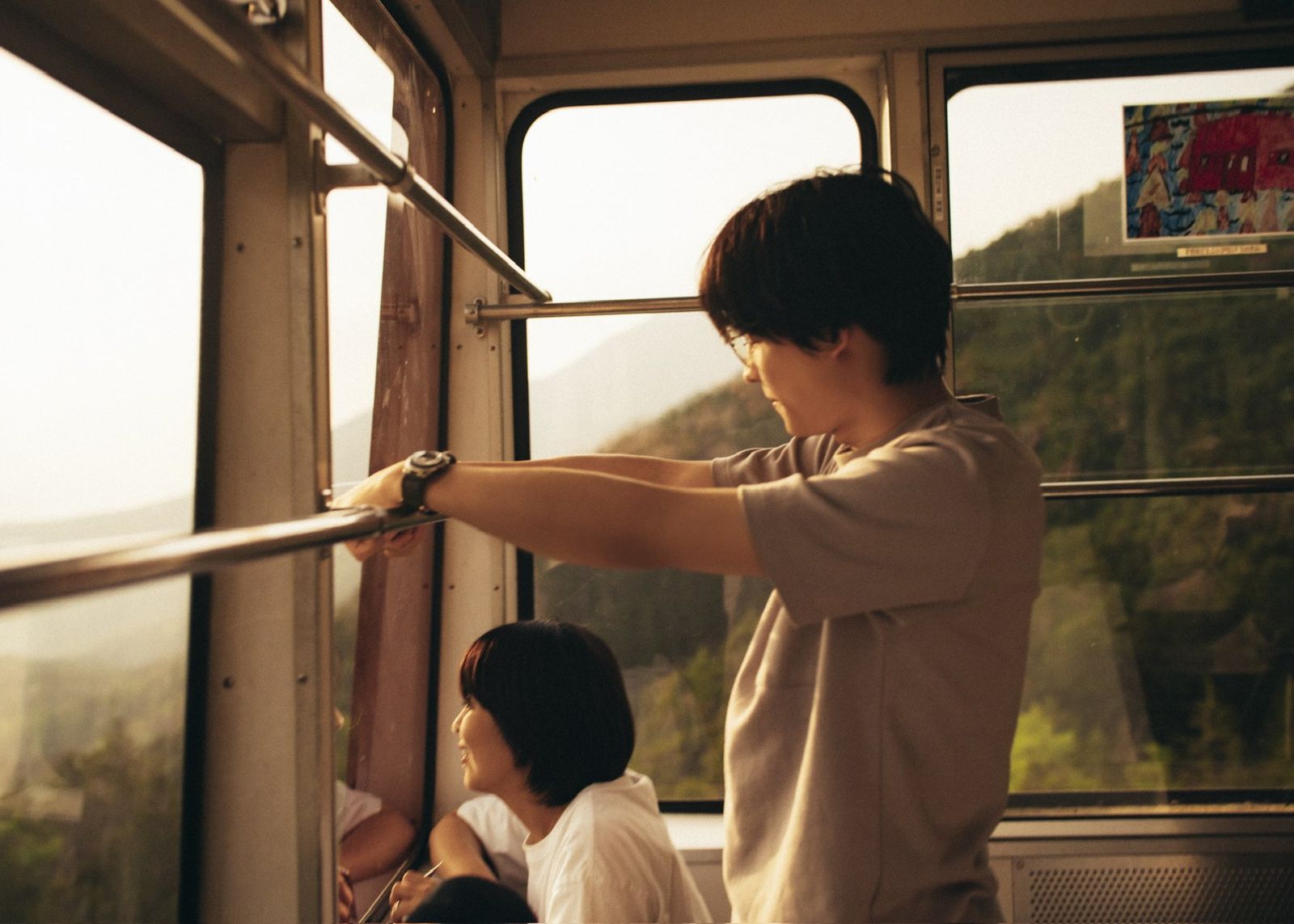 松隆子(左)很慶幸對手演員是松村北斗。車庫提供