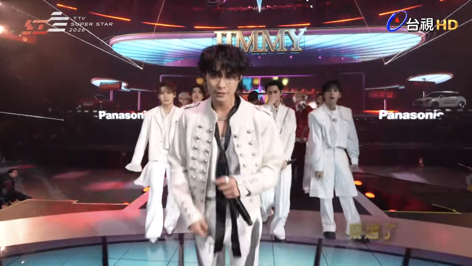 FEniX。翻攝超級巨星紅白藝能大賞YouTube