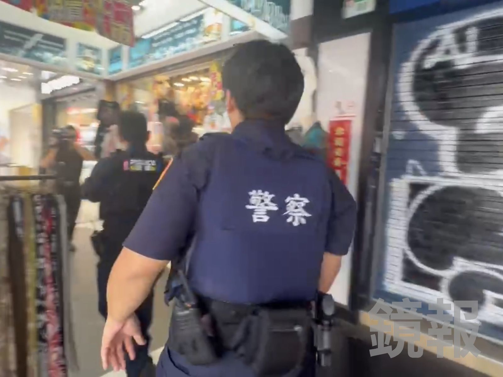 直擊/西門町嘻哈店遭控販售「吸毒用具」 警上門查訪結果出爐...業者也喊冤:好無辜