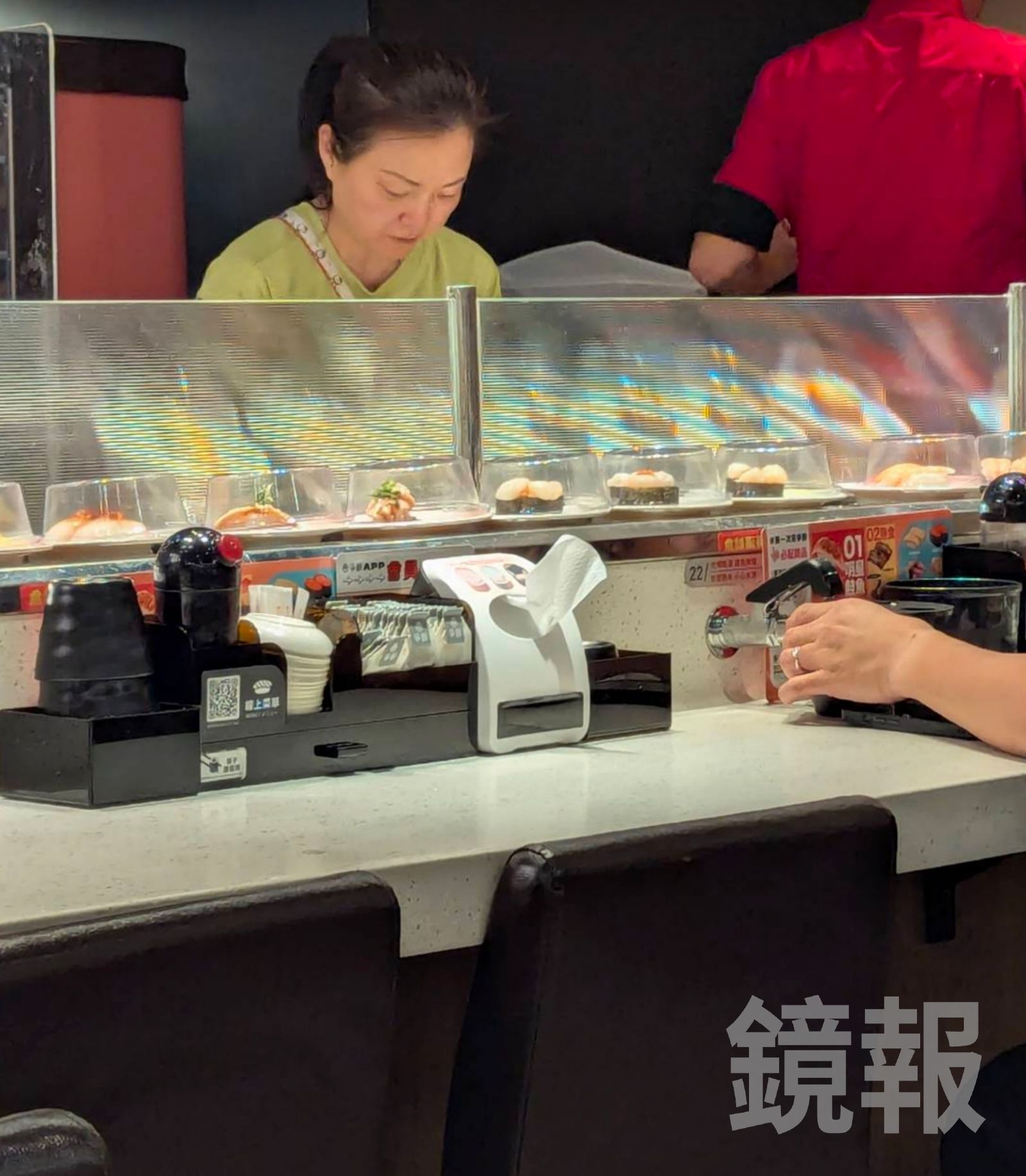 夏禕頭髮簡單紮成馬尾，臉上胭脂未施。讀者提供