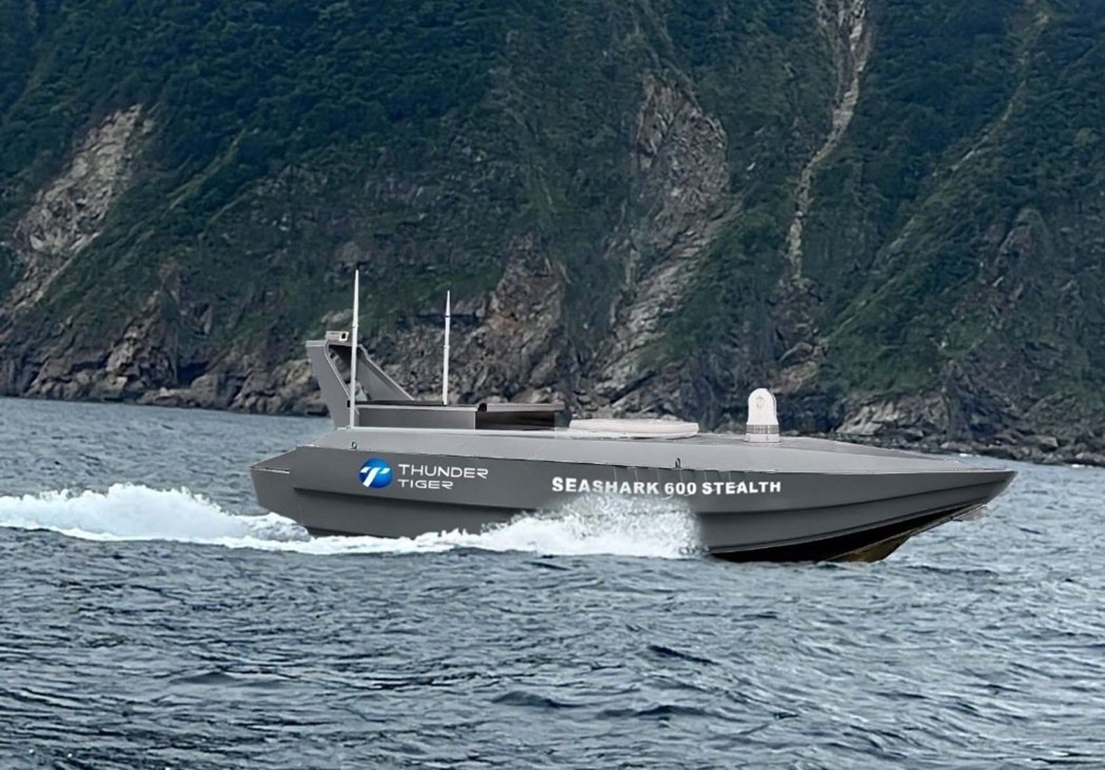 雷虎科技發表自殺式無人快艇「海鯊號 SeaShark 600 Stealth」。雷虎科技提供
