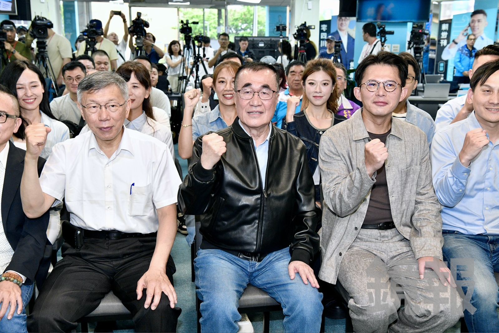 黃國昌今於新北新莊的競選總部宣布成立「新北市聯合競總暨李四川後援會」。（圖／李智為攝）
