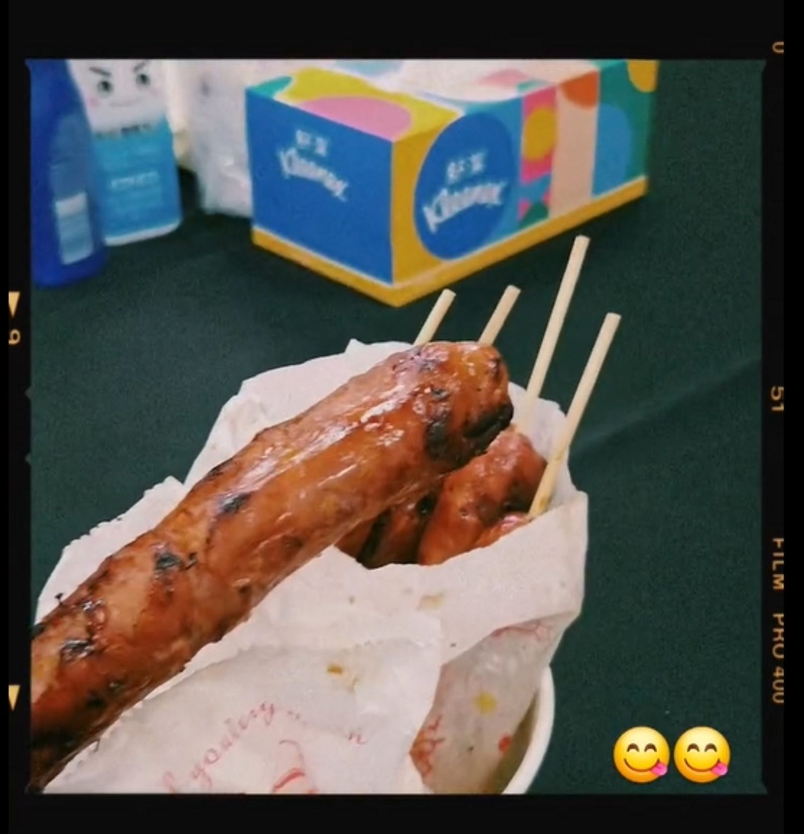 j-hope在限動秀出香腸，還加了好吃的表情符號。 翻攝IG@uarmyhope