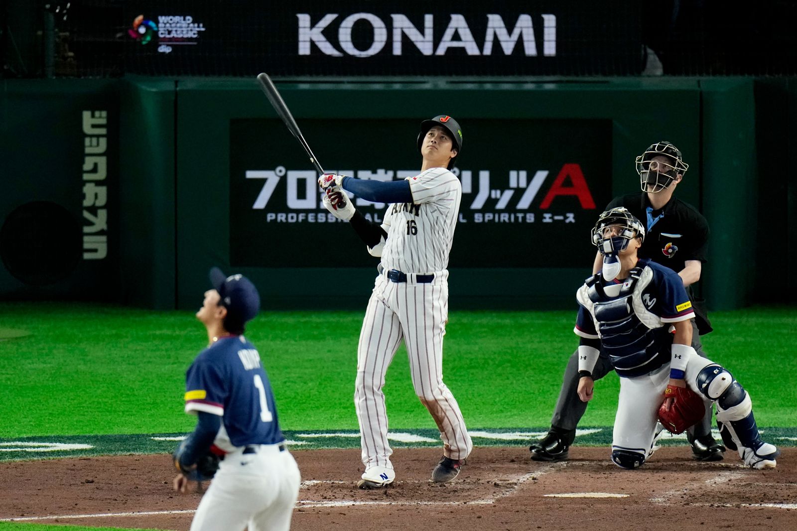 WBC日韓戰暖心一幕！大谷翔平開轟送擁抱　菊池雄星回應「這句話」