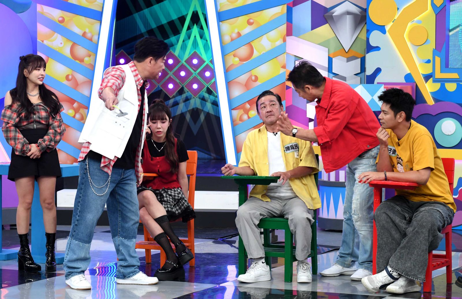 徐乃麟「拔毛」攻勢讓曾國城求饒　陳為民1單元超強遭虧「終於有用」