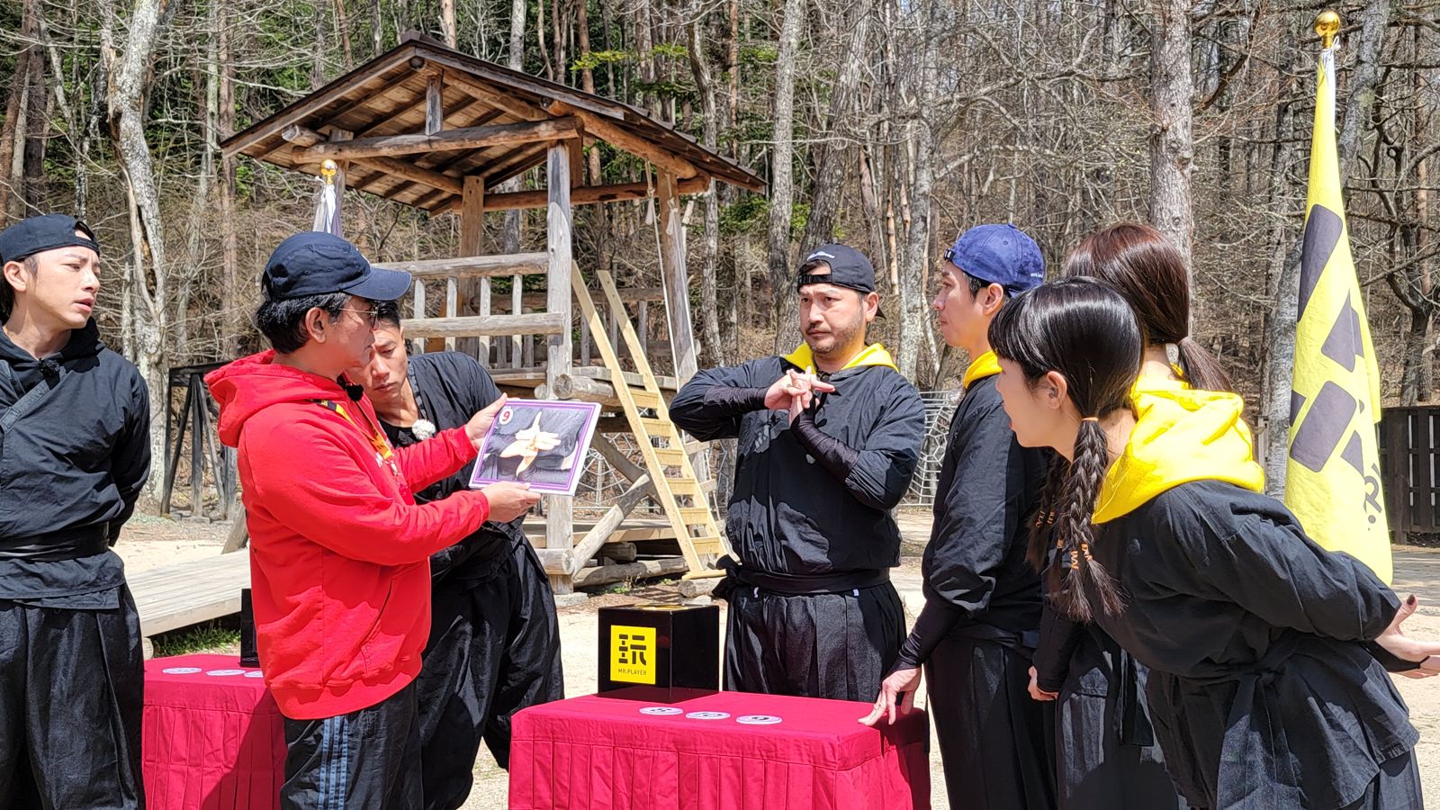 錄影魂飛哪去了？KID吐槽彭小刀無神模式 「股災錄影中」。綜藝玩很大提供