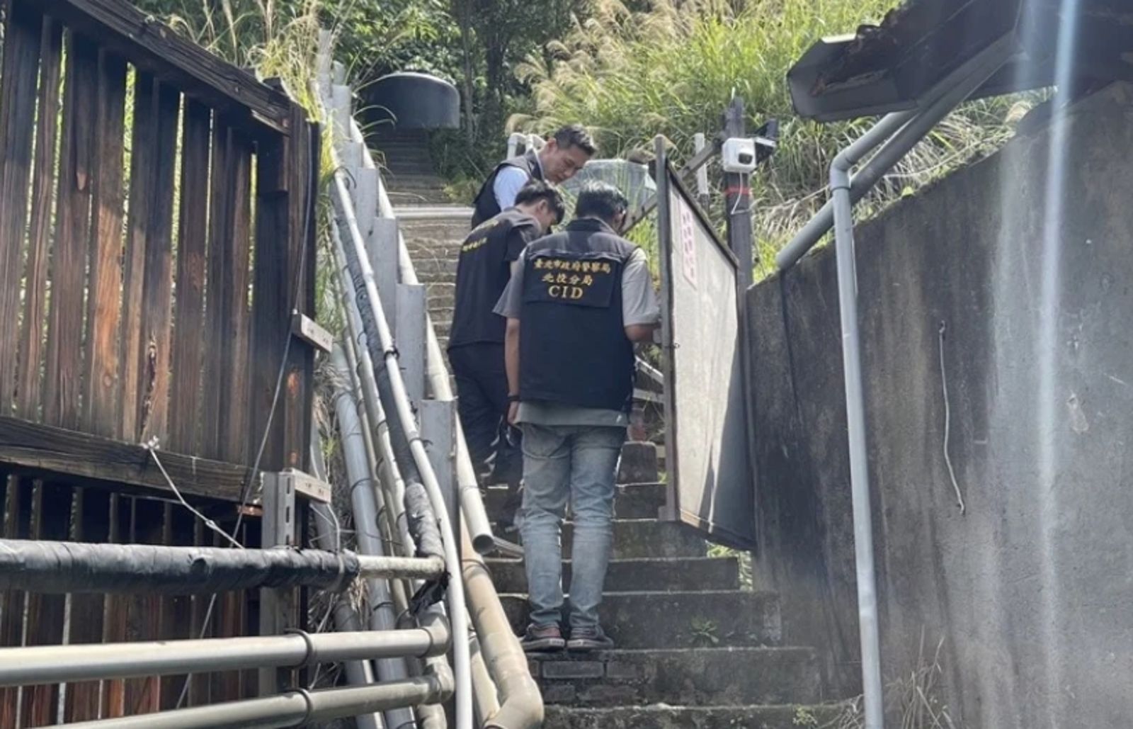 媒體人變偷拍狼!北投皇池溫泉「毛巾藏手機」 6男浴客慘遭看光光