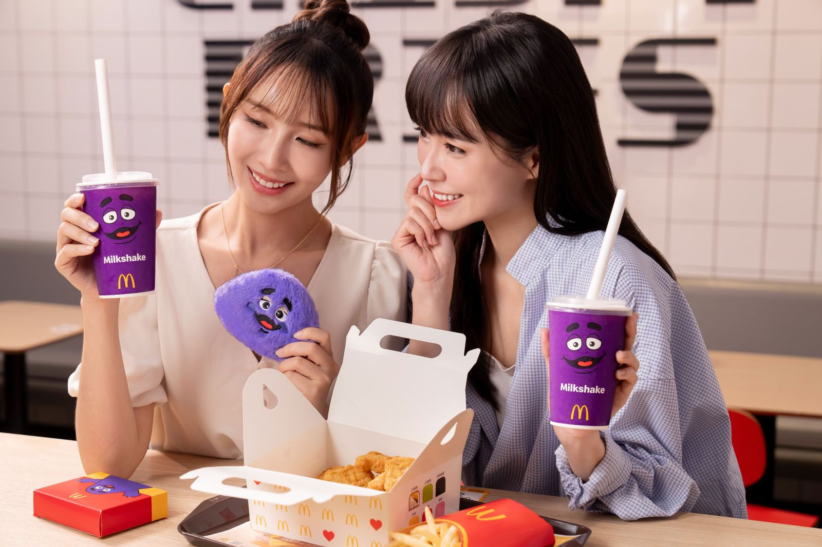 等了9年終於喝得到！奶昔大哥周邊＋現做奶昔，這12家麥當勞搶先開賣