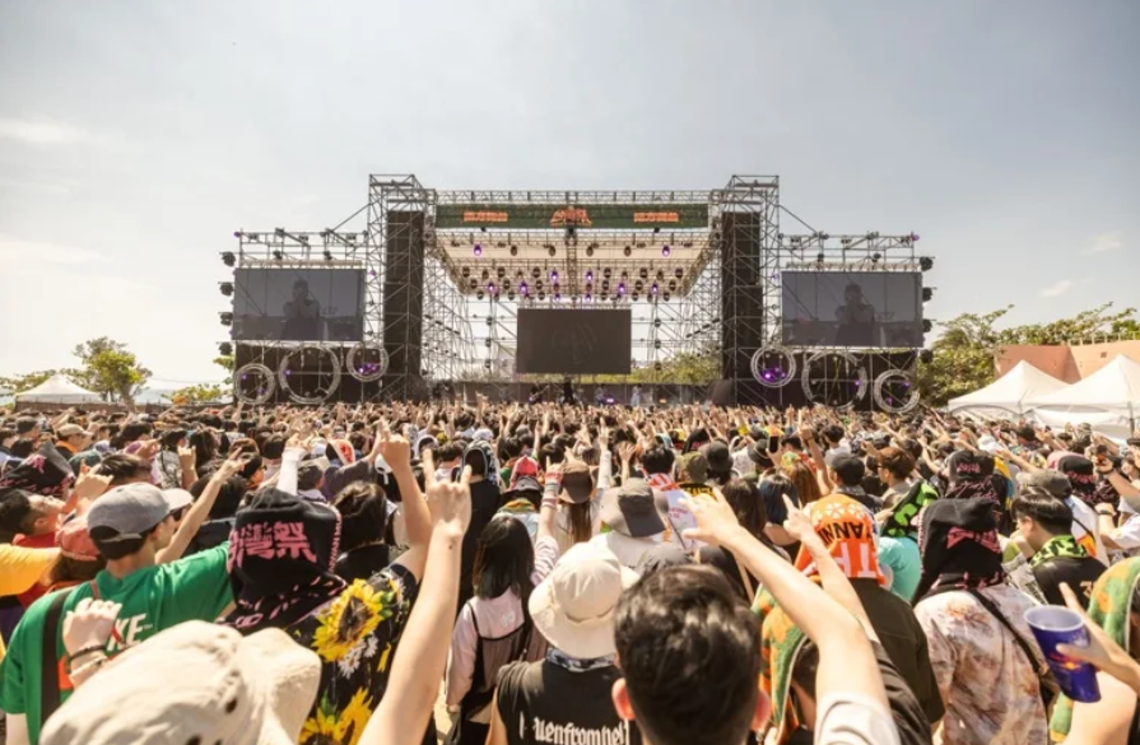 鎖定墾丁台灣祭！恆春民宅驚見「喪屍菸彈」分裝場　搜出衝鋒槍、5枚炸彈