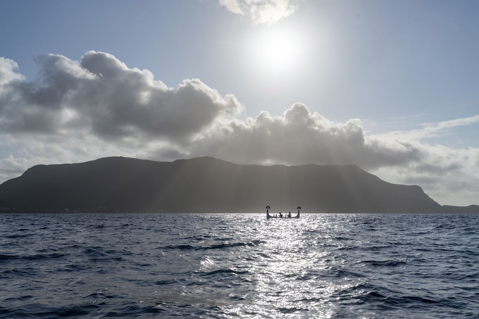 《大海浮夢》是台灣首部以海洋文學作家為主題紀錄片 將於金馬影展世界首映。目宿媒體提供