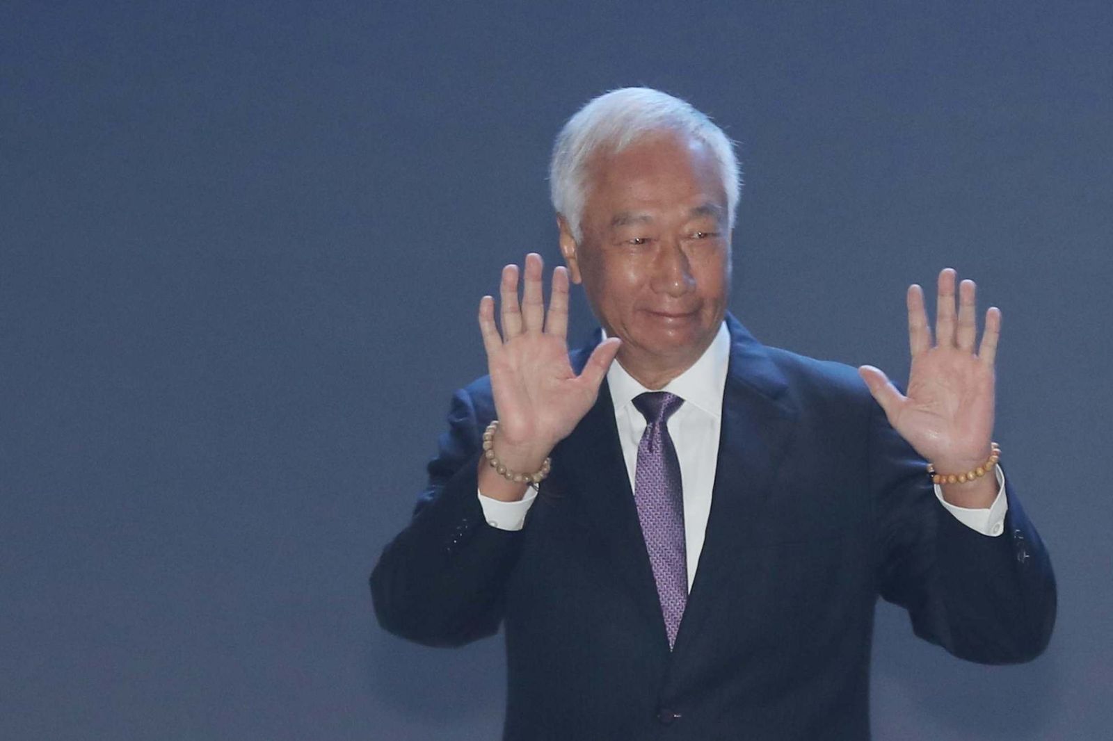 大老闆拜什麼神／郭台銘結婚挑關公誕辰　參選靠媽祖托夢