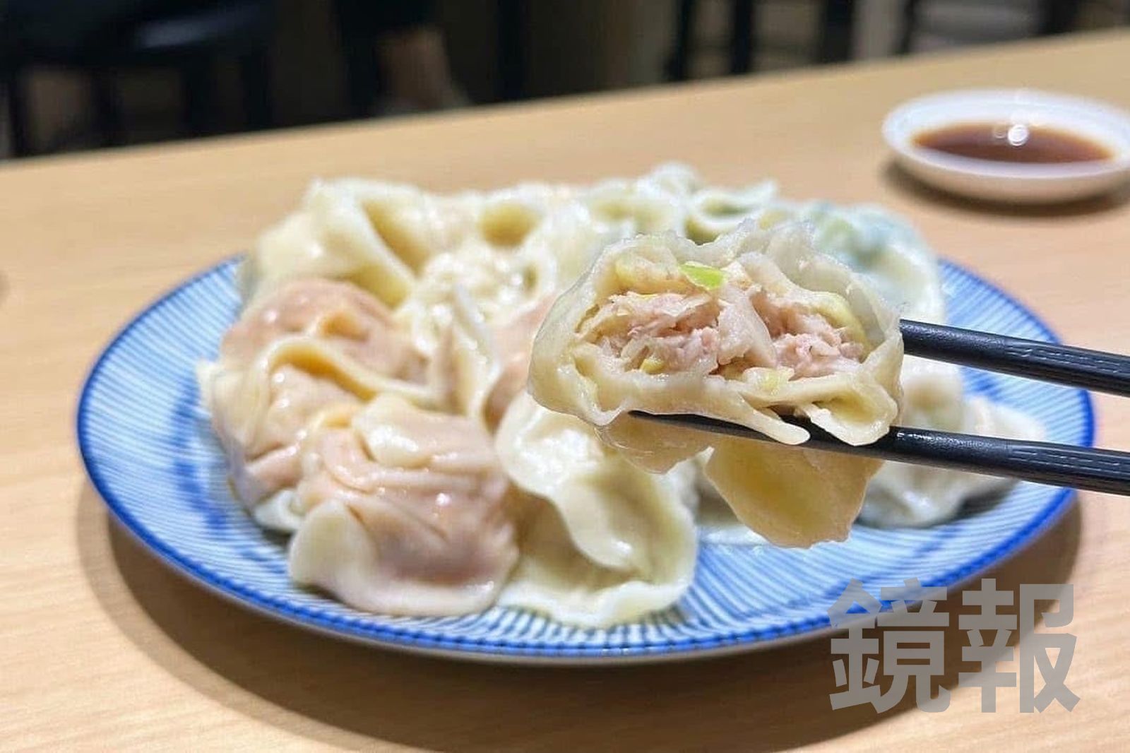 「高麗菜鮮豚」菜甜爽脆,肉餡新鮮甜美。(6.5元/顆)